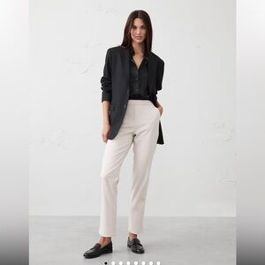 Banana Republic Hayden Tapered Pant | Oyster Pearl | Size 6 | Pull-On Ankle